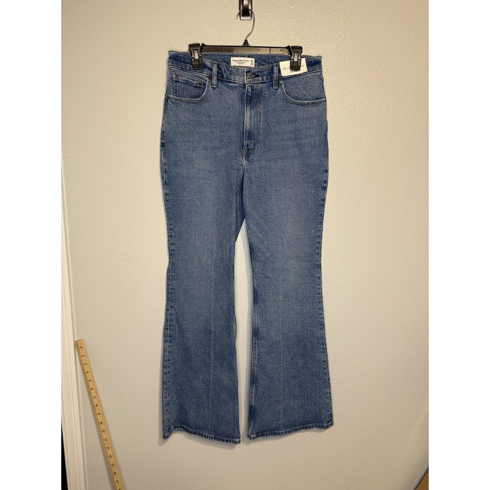 Abercrombie Fitch The Vintage Flare Ultra High Rise Jeans Women 30 10 NWT